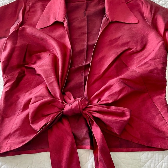 Tops - Red 100% Silk Sleeveless Wrap Top – Size Medium – Contemporary Chic